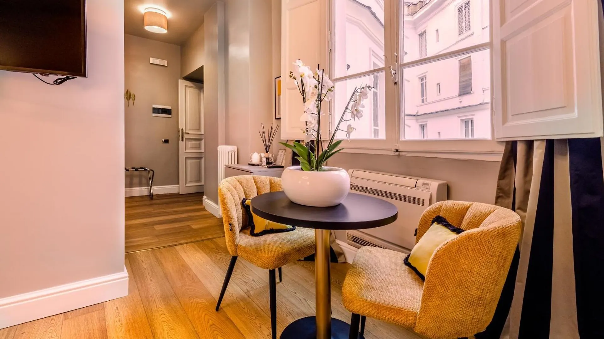 Hotel Mybedcavour Roma 2*,  Italia
