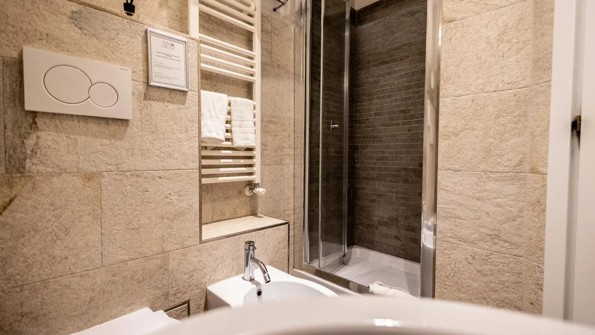 ** Affittacamere Hotel Mybedcavour Roma Italia