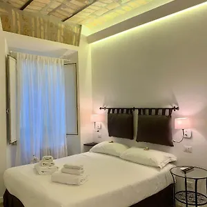 Luxury Near Colosseum Rome